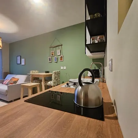 Le Loft De - La Bastide, Le Chalet, Le Loft, Le Mas, La Paillote Genas