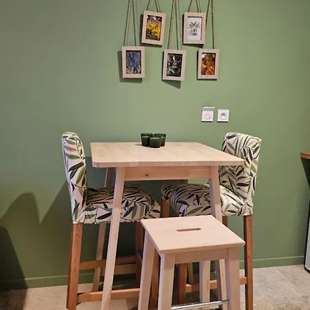 Le Loft De - La Bastide, Le Chalet, Le Loft, Le Mas, La Paillote Genas