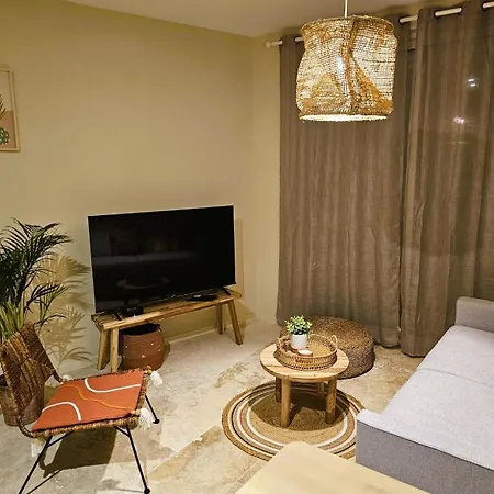 Le Loft De - La Bastide, Le Chalet, Le Loft, Le Mas, La Paillote * Genas