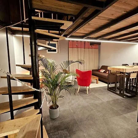 Le Loft De - La Bastide, Le Chalet, Le Loft, Le Mas, La Paillote Appartamento Genas
