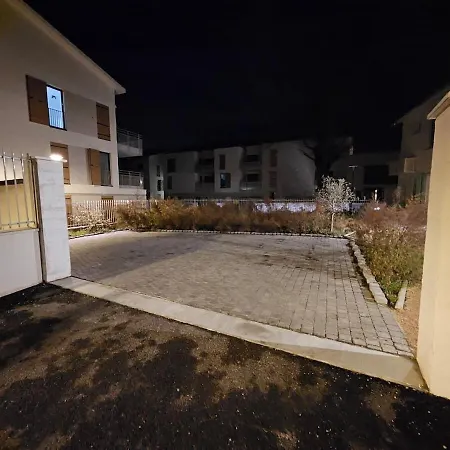 Le Loft De - La Bastide, Le Chalet, Le Loft, Le Mas, La Paillote Appartamento *