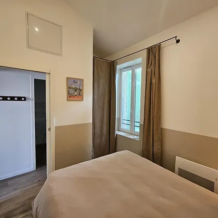 Le Loft De - La Bastide, Le Chalet, Le Loft, Le Mas, La Paillote *