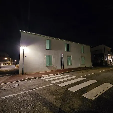 Le Loft De - La Bastide, Le Chalet, Le Loft, Le Mas, La Paillote Appartamento Genas